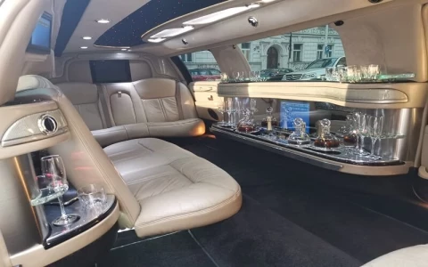 Lincoln VIP Limo Ride