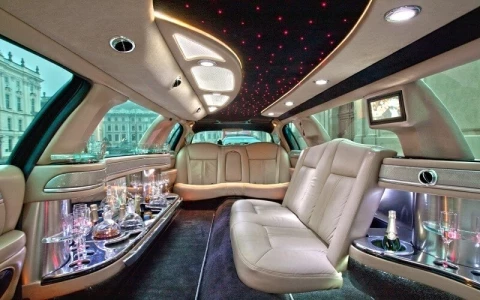 VIP Classic Limousine