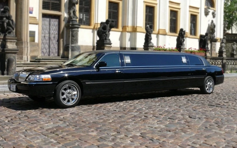 VIP Lincoln jízda (černá)